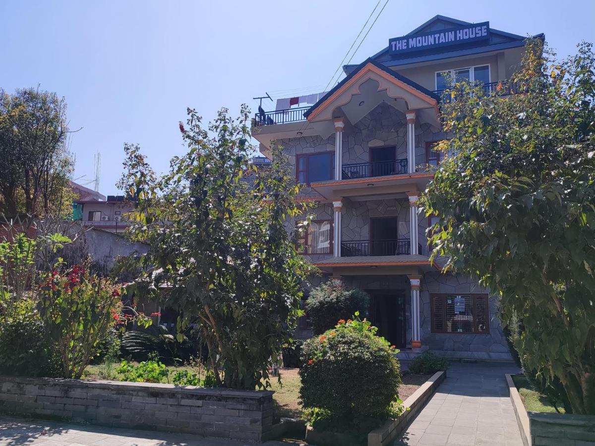 The Mountain House Hotel Pokhara Buitenkant foto