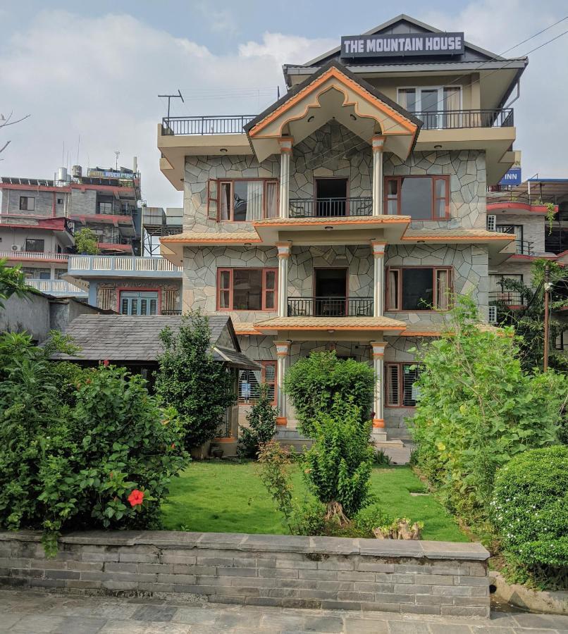 The Mountain House Hotel Pokhara Buitenkant foto